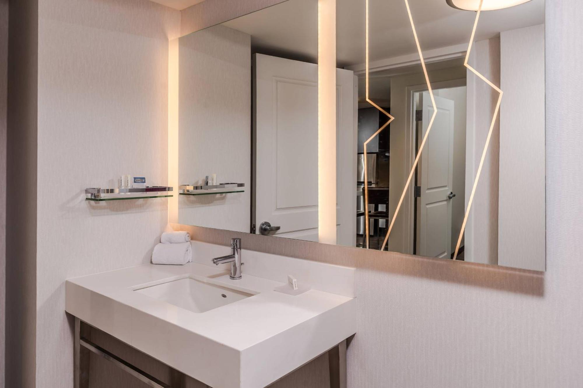 Residence Inn By Marriott Pittsburgh Oakland/University Place Bagian luar foto