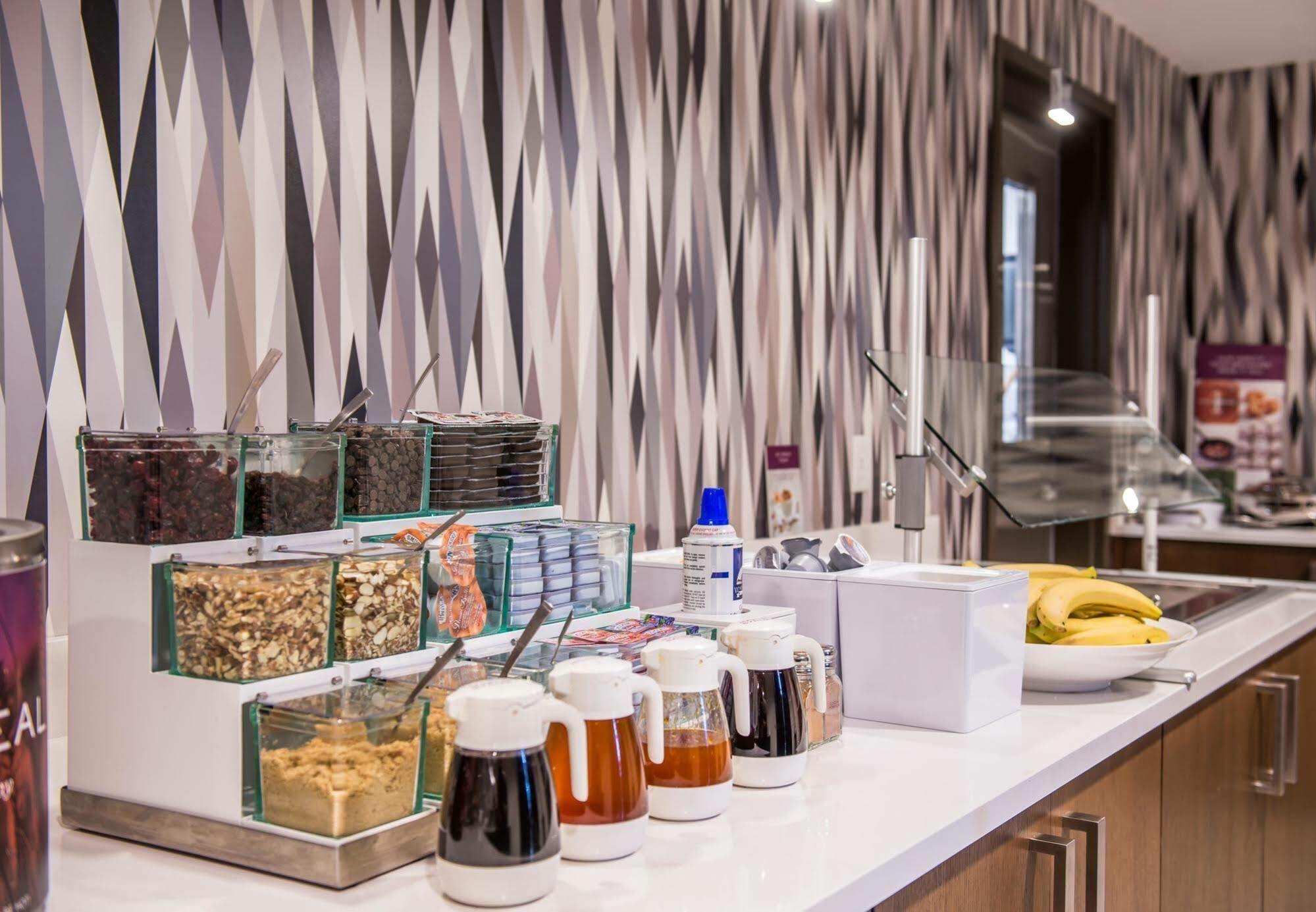 Residence Inn By Marriott Pittsburgh Oakland/University Place Bagian luar foto